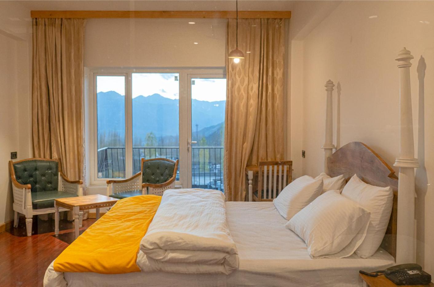 Hotel El Castello Leh Ngoại thất bức ảnh